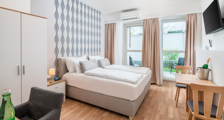 © Best Western Plus Celebrity Suites