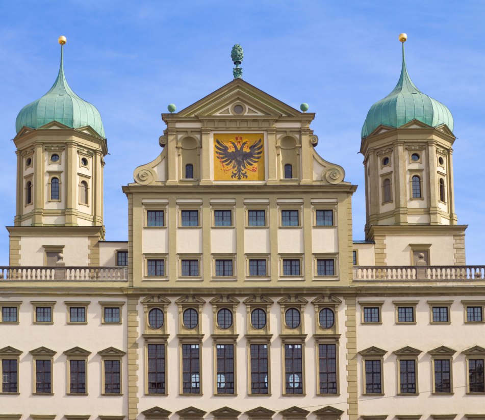 Das Rathaus von Augsburg in der Altstadt. - BAHHIT.DE, © getty, Foto:   szaffy