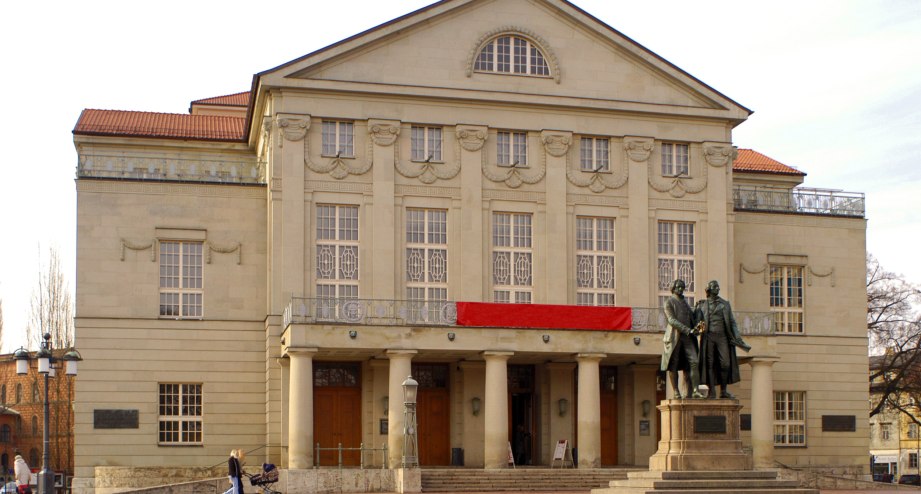Deutsches Nationaltheater in Weimar - BAHNHIT.DE, © getty, Foto: Nikada