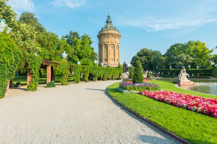 bahnhit Mannheim Wasserturm, © gettyimages NOLIMITPICTURES; 