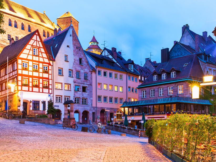 historische Altstadt von Nürnberg bei Dämmerung