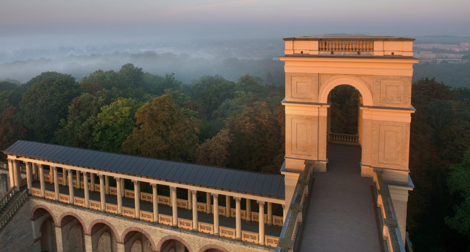 Blick zum Westturm Belvedere, © © SPSG/ Förderverein Pfingstberg in Potsdam e.V., Foto: Leo Seidel
