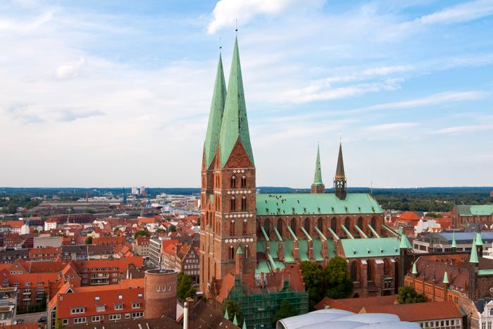 St. Marienkirche und Blick über die Altstadt in Lübeck