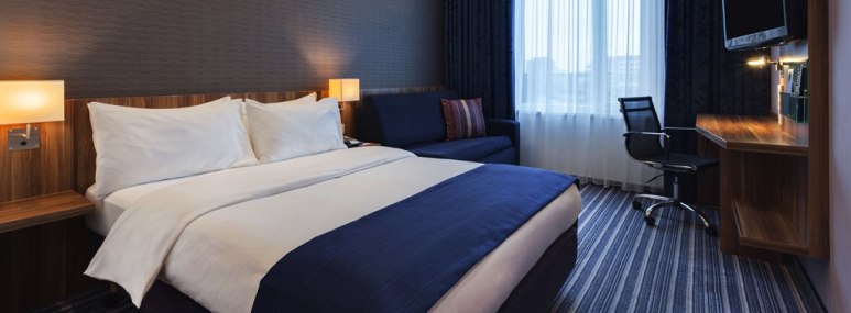 Doppelzimmer im Holiday Inn Express Dresden. - BAHNHIT.DE, © Holiday Inn Express Dresden