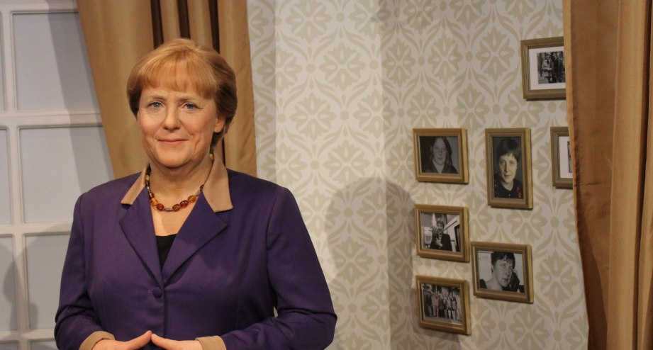 Bundeskanzlerin Angela Merkel im Wachsfigurenkabinett Madame Tussauds in Berlin. - BAHNHIT.DE, © visitBerlin: Nina Richter