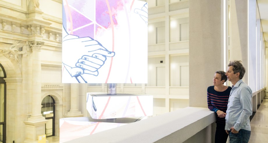 Gallerie-Blog-Familie_im_Humboldt_Forum, © visitBerlin, Thomas Kierok
