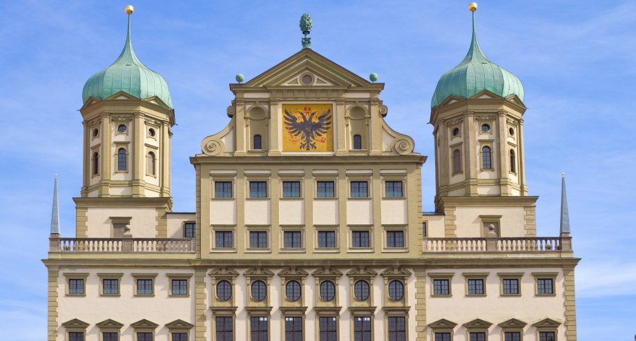 Das Rathaus von Augsburg in der Altstadt. - BAHHIT.DE, © getty, Foto:   szaffy