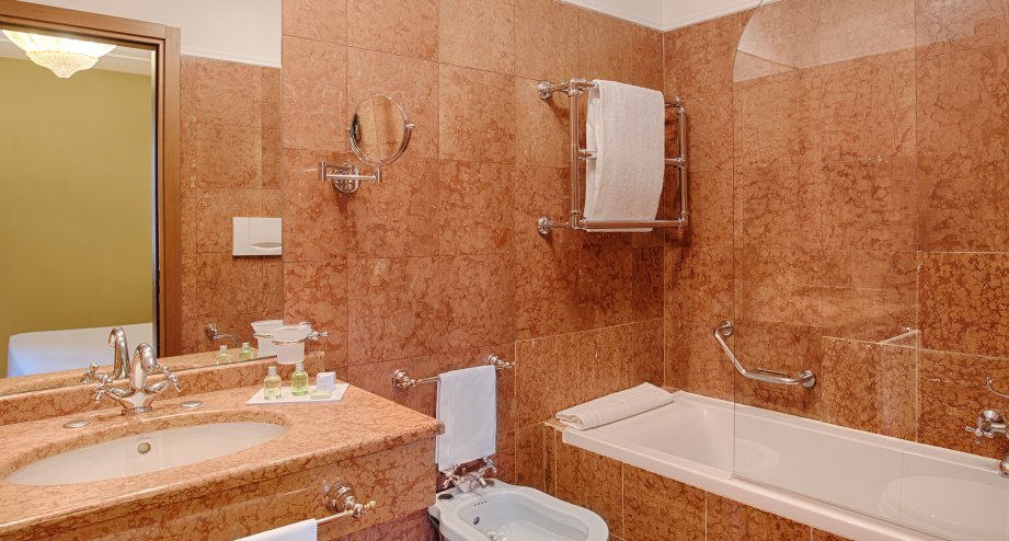 Badezimmer, © NH Hotels