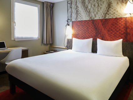 ibis Paris Canal Saint-Martin