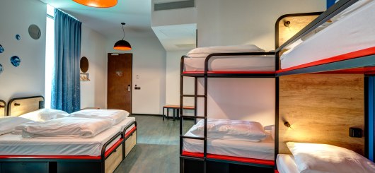 Beispielbild 6-Bett Zimmer, © MEININGER Shared Services GmbH