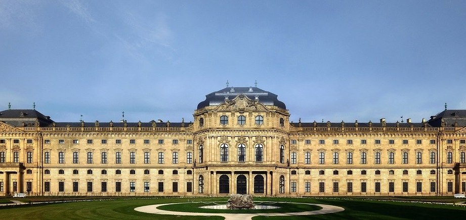 Bahnhit Würzburg, © Pixabay, Geralt