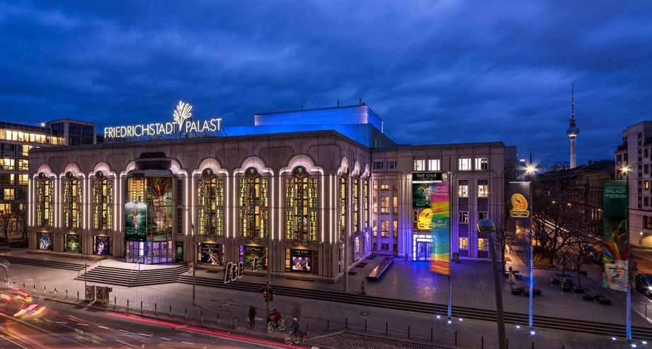 Friedrichstadt Palast in Berlin - BAHNHIT.DE, © Friedrichstadt-Palast Berlin