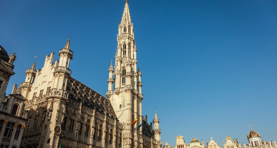 Rathaus in Brüssel - BAHNHIT.DE, © getty, Foto: Travel_Motion