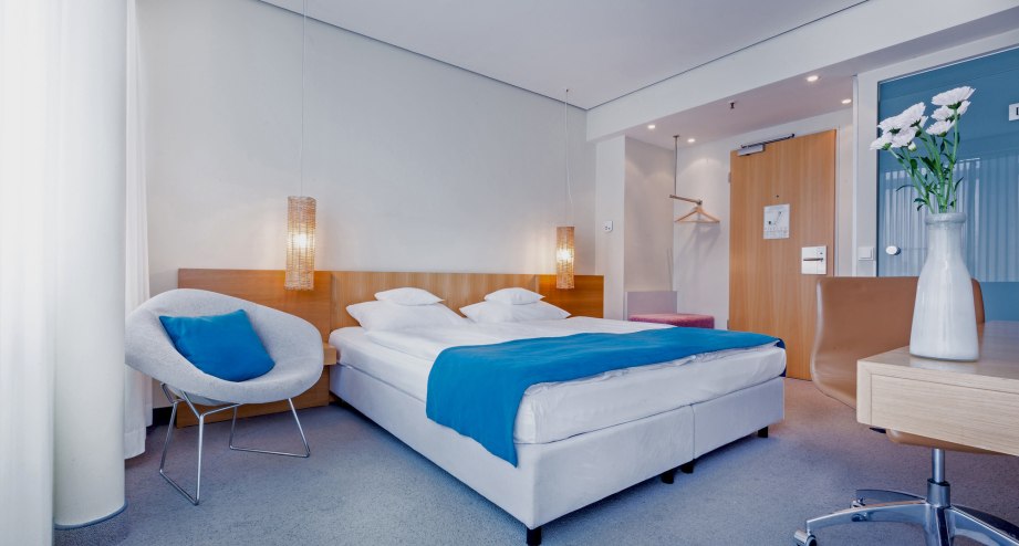 Zimmer, © Lindner Hotels AG für das Lindner Hotel Am Ku‘damm, Fotograf: Dennis Wartenberg