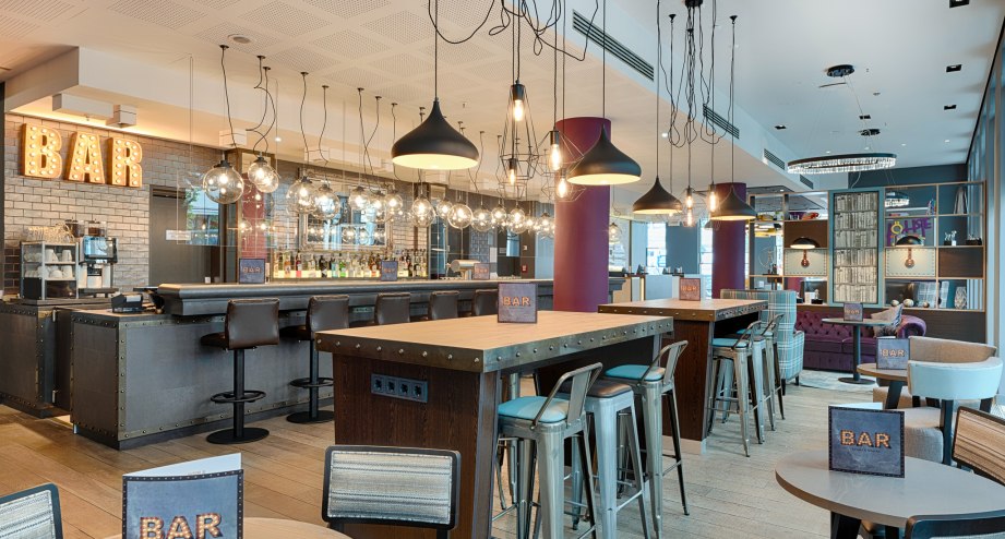 Premier Inn Berlin Alexanderplatz Bar