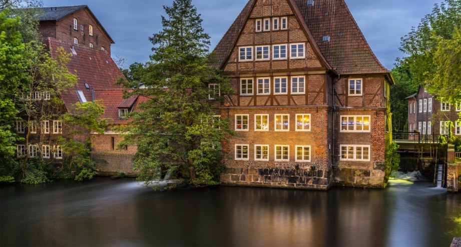 Alte Wassermühle in Lüneburg. - BAHNHIT.DE, © getty; Foto: igmarx