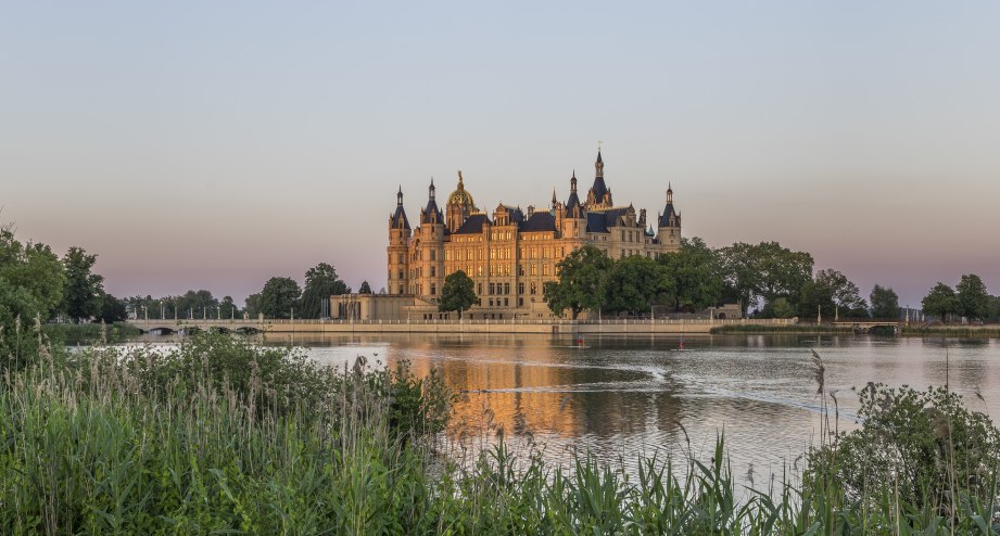 Schwerin Schloss See, © Getty Images Westend61 / Patrice von Collani