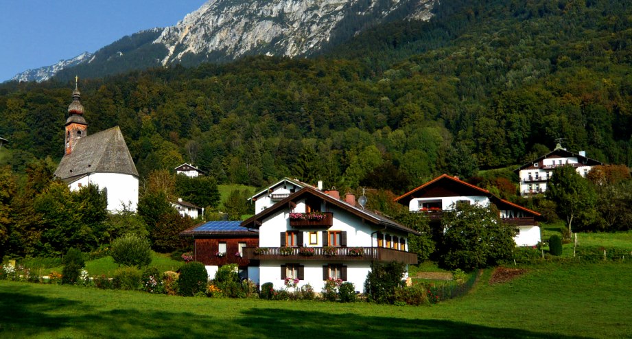 Alte Fachwerkhäuser in Bad Reichenhall. - BAHNHIT.DE, © getty; Foto: Anthony Dezenzio