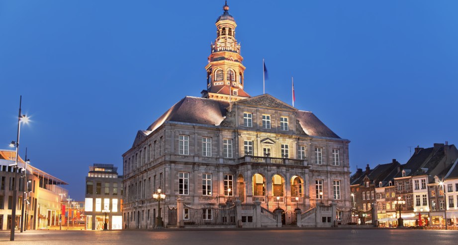 Das Rathaus von Maastricht - BAHNHIT.DE, © Getty, Foto: Thomas Saupe