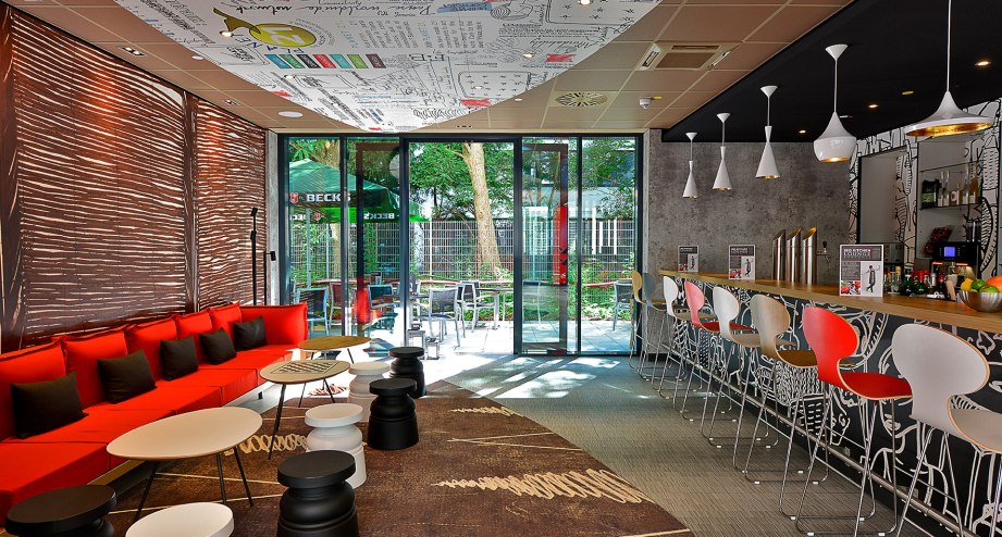 Bar, © DH Studio Dirk Holst