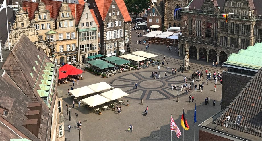 Die Aussicht über den Bremer Marktplatz - BAHNHIT.DE, © Meike Gerster / BTZ Bremer Touristik-Zentrale