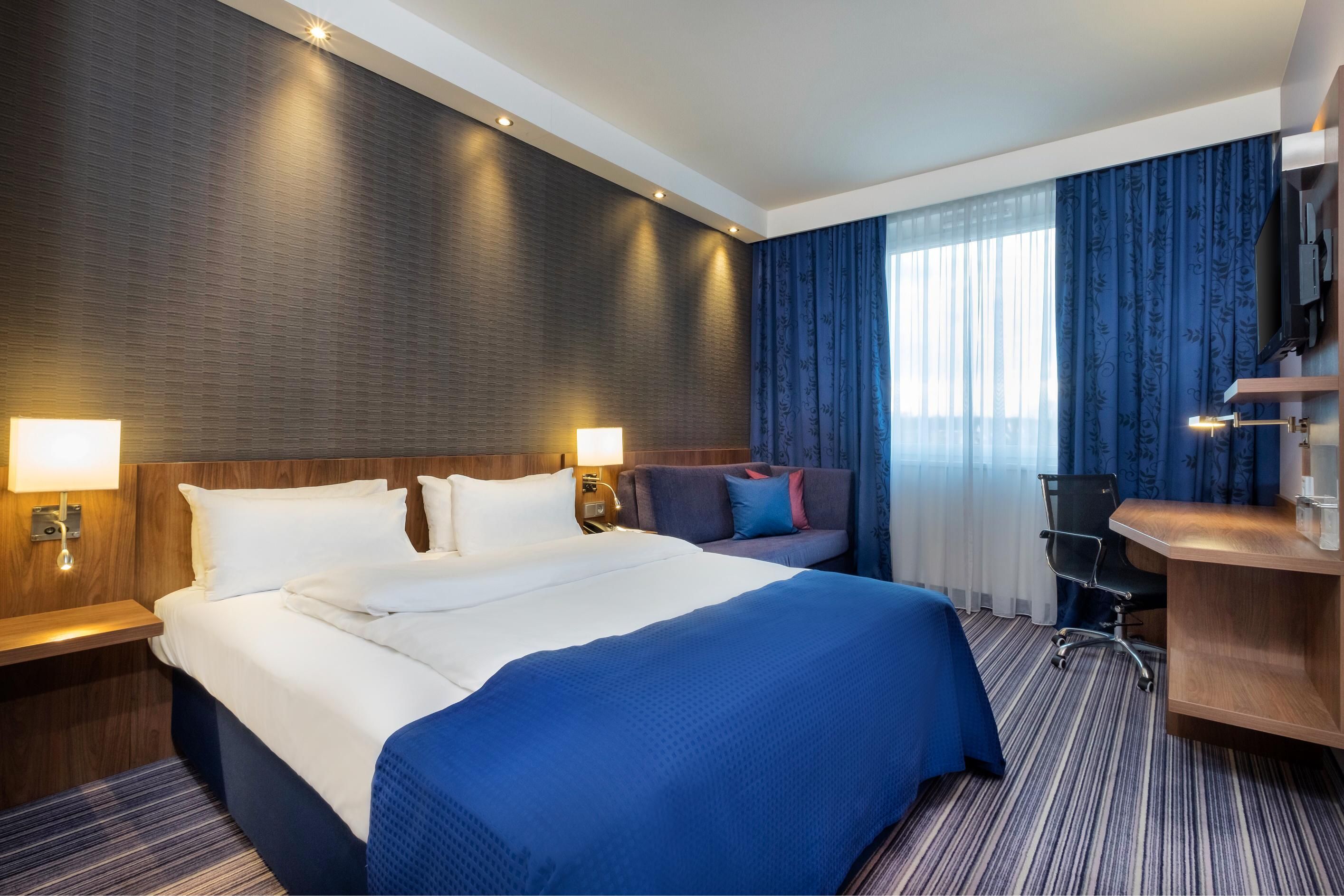 Queen Room