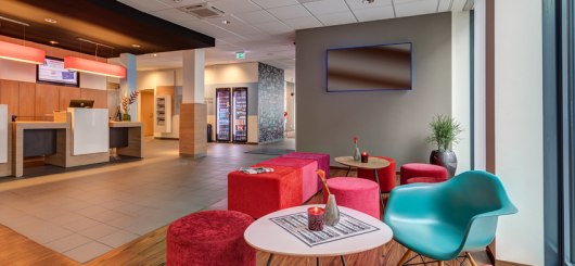 Rezeption und Lobby, © Omid Mahdawi