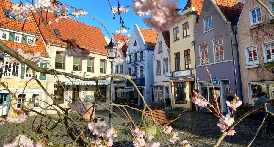 Das Schnoorviertel im Frühling - BAHNHIT.DE, © WFB/Ingrid Krause