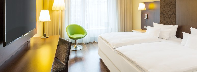 NH Collection Dresden Altmarkt Doppelzimmer - BAHNHIT.DE, © NH Hotels