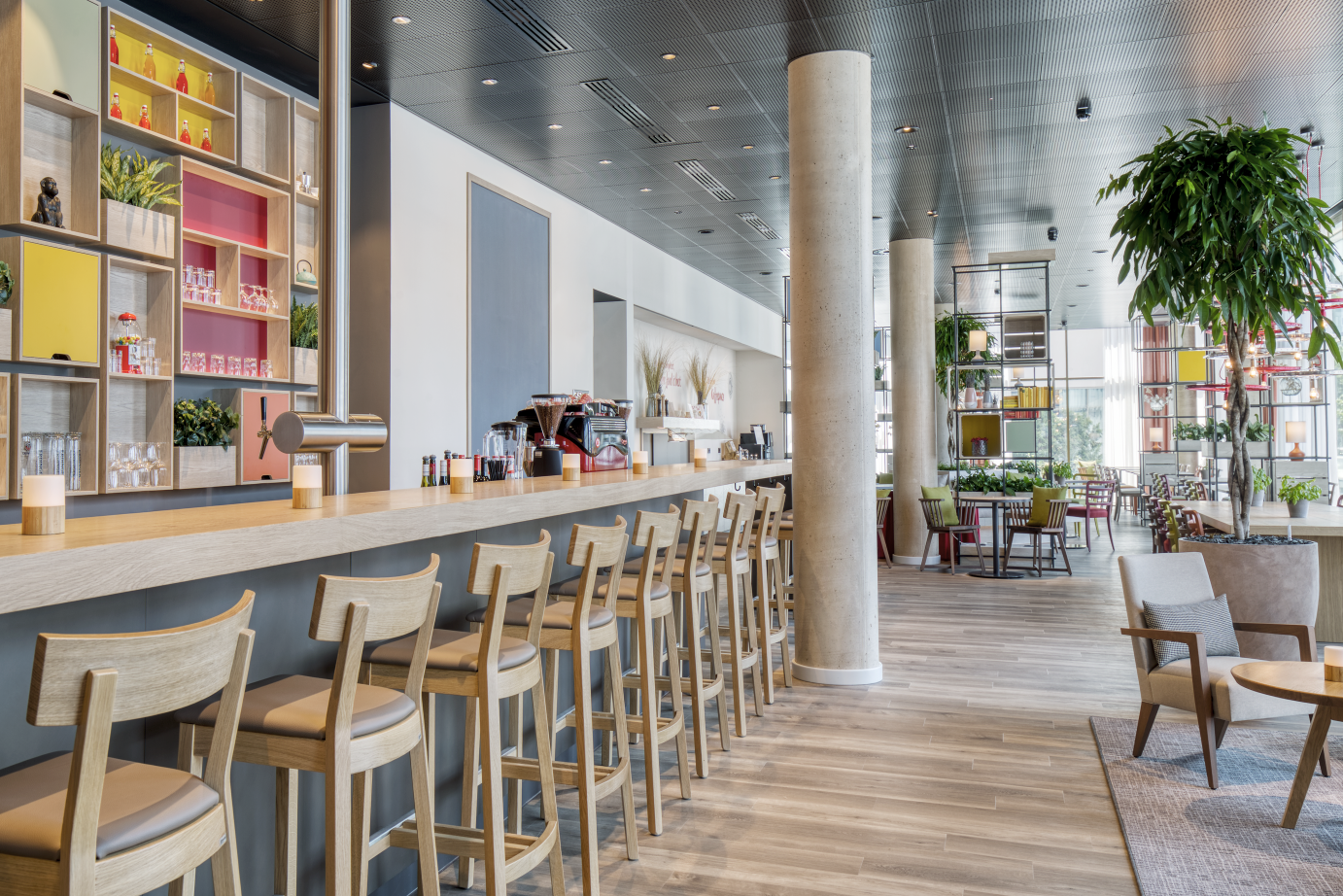 IntercityHotel Saarbrücken Bar