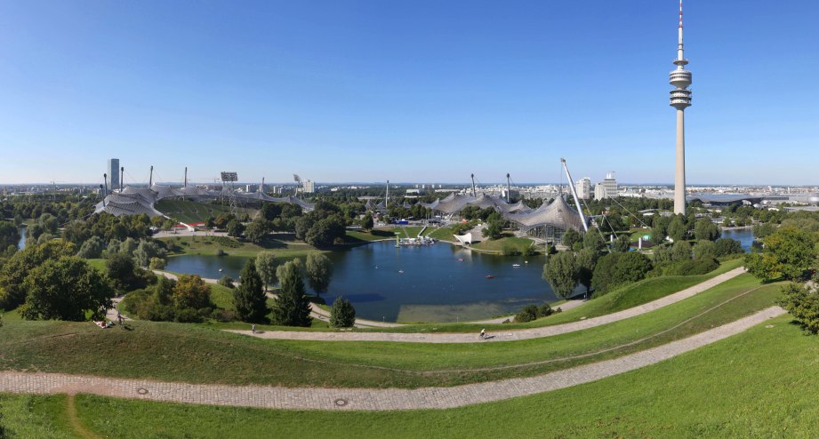 Das Olympiagelände in München - BAHNHIT.DE, © München Tourismus, Foto: Tommy Loesch