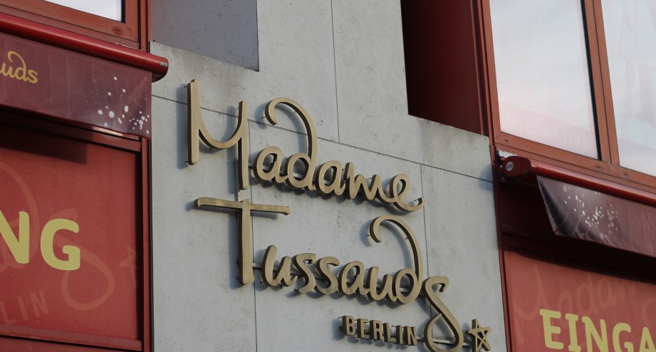 Außenansicht von Madame Tussauds in Berlin. - BAHNHIT.DE, © visitBerlin: Nina Richter