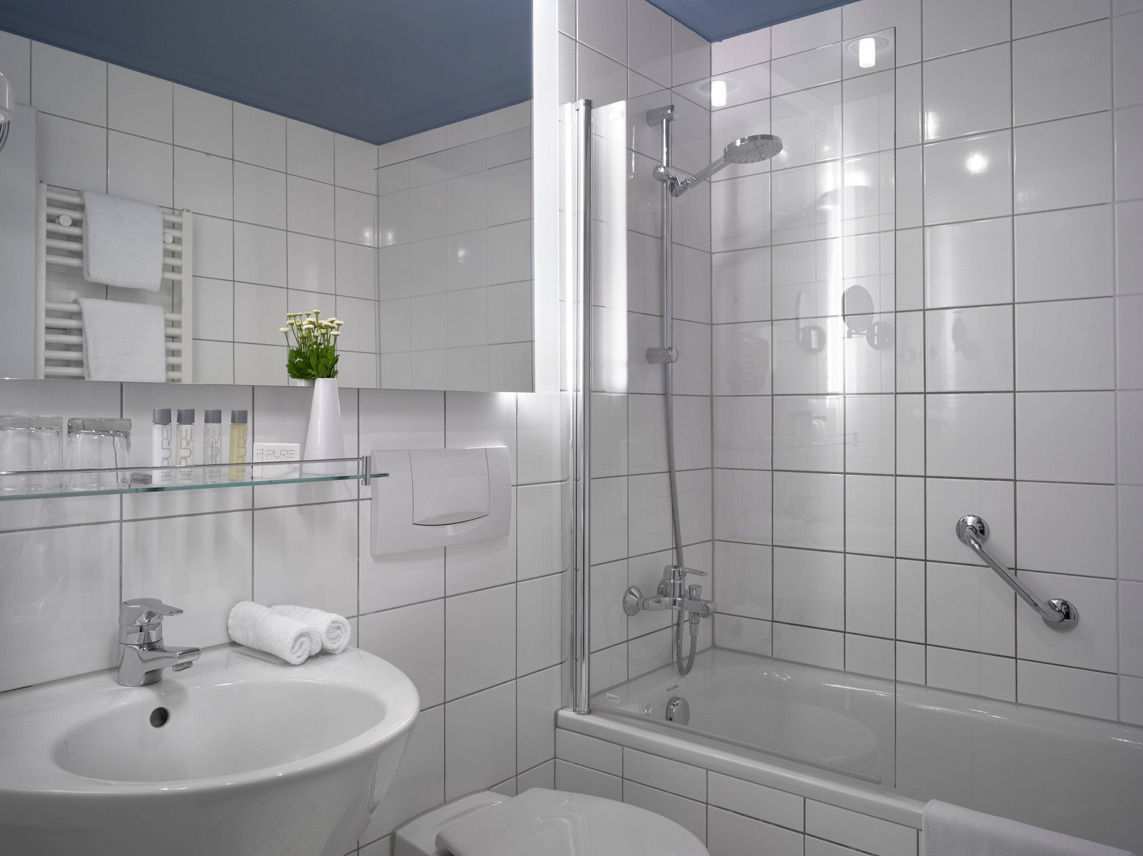 K + K Hotel Fenix Badezimmer