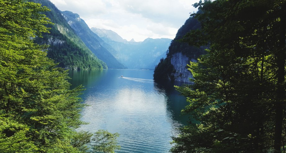 Bergsee und Naturidylle in Bad Reichenhall. - BAHNHIT.DE, © getty; Foto: Stephan Feuchtenbeiner / EyeEm