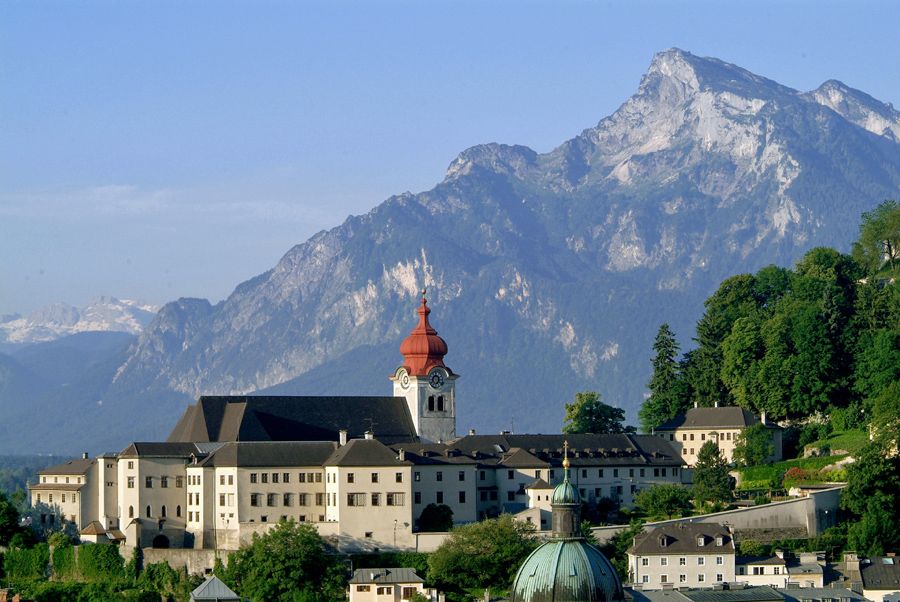 Nonnberg hinter Salzburg