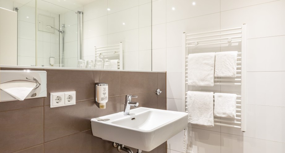 Bad Standard Zimmer, © NOVUM Hospitality