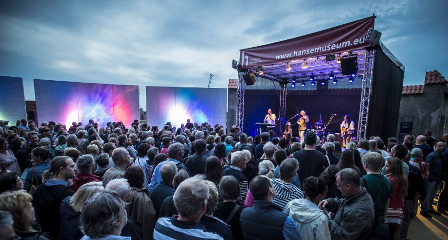 Die Bühne auf dem HanseKulturFestival - BAHNHIT.DE, © LTM - Olaf Malzahn