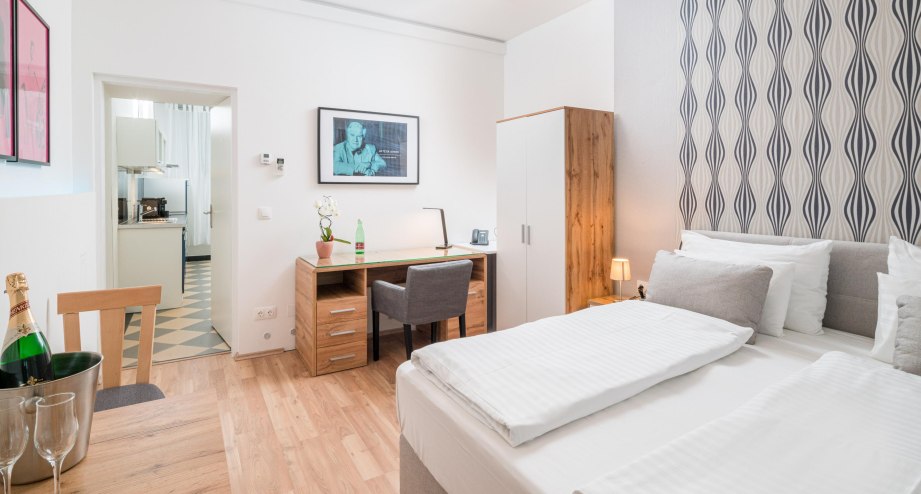 © Best Western Plus Celebrity Suites
