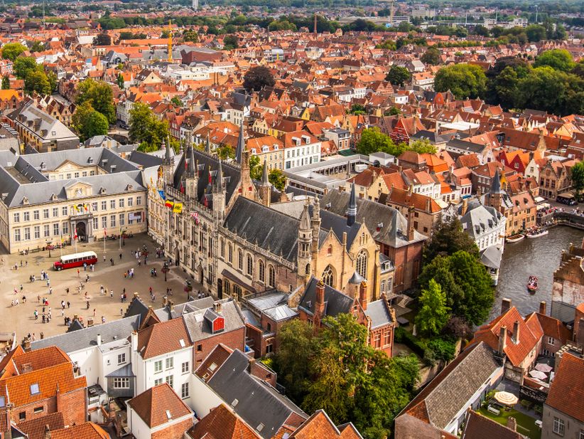 Blick auf die Innenstadt von Brügge von oben