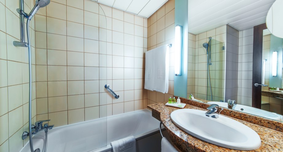 Badezimmer, © NH Hotels