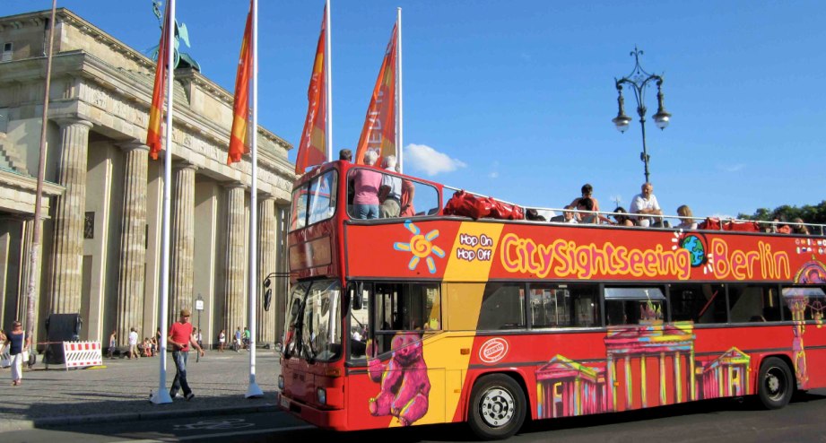 Gallerie-BWC-Leistungen-BCT_Bus_Brandenburger_Tor_3, © Berlin_City_Tour_GmbH