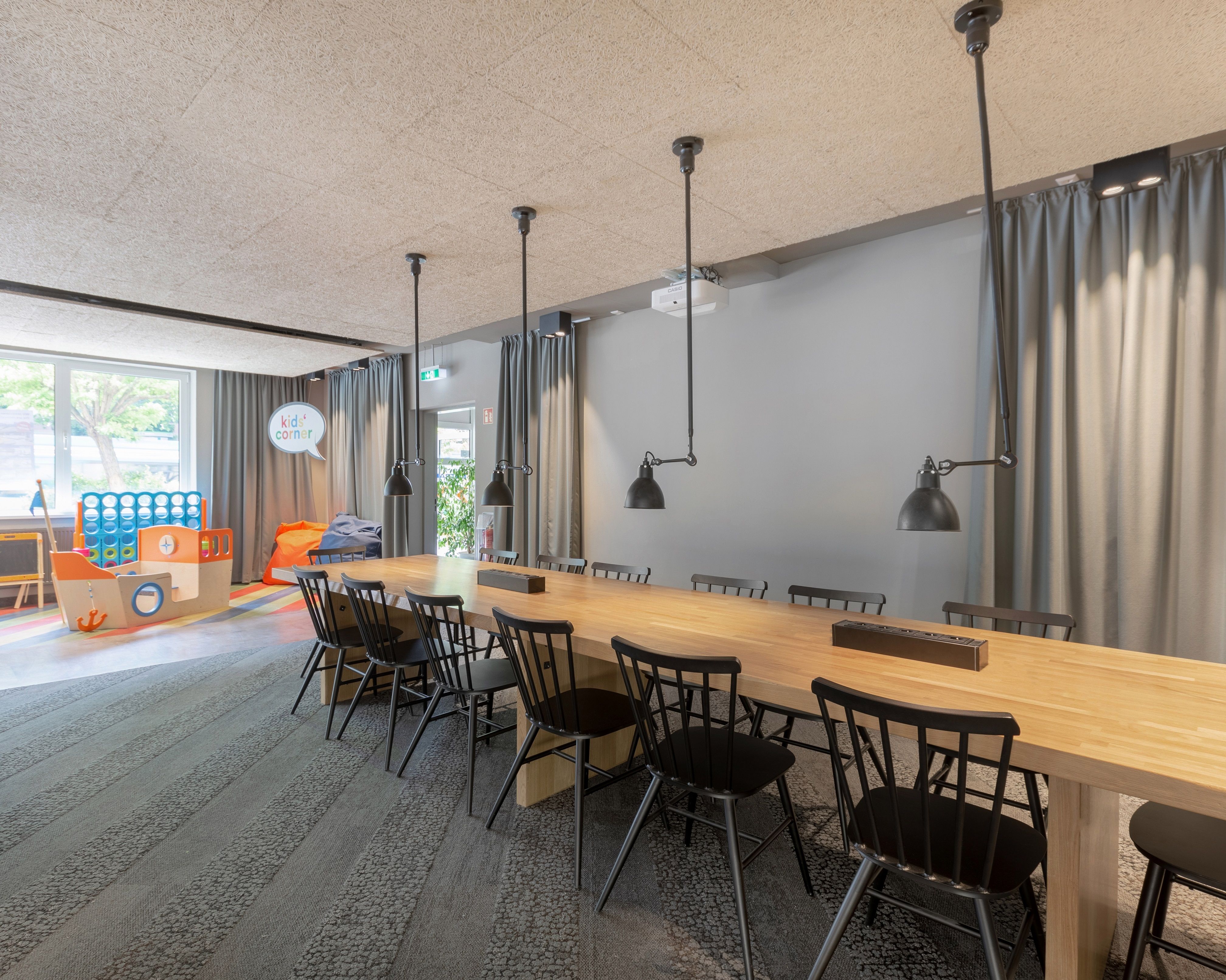Coworking Space und Kid's Corner
