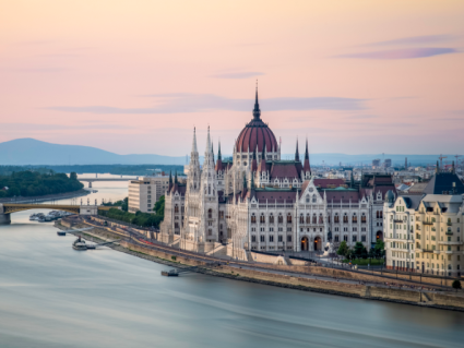 Teaser Slider Budapest , © GettyImages Sasipa Muennuch 