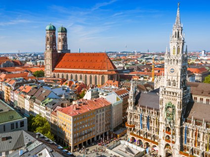 Blick auf die Innenstadt von Muenchen - BAHNHIT.DE, © iStock, Foto: Nikada