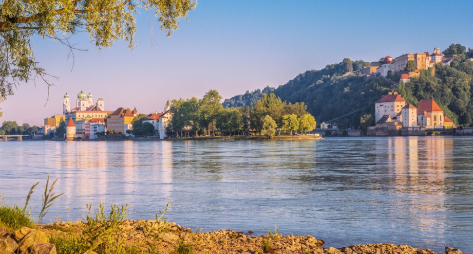 Herbststimmung in Passau. - BAHNHIT.DE, © getty; Foto: Juergen Sack