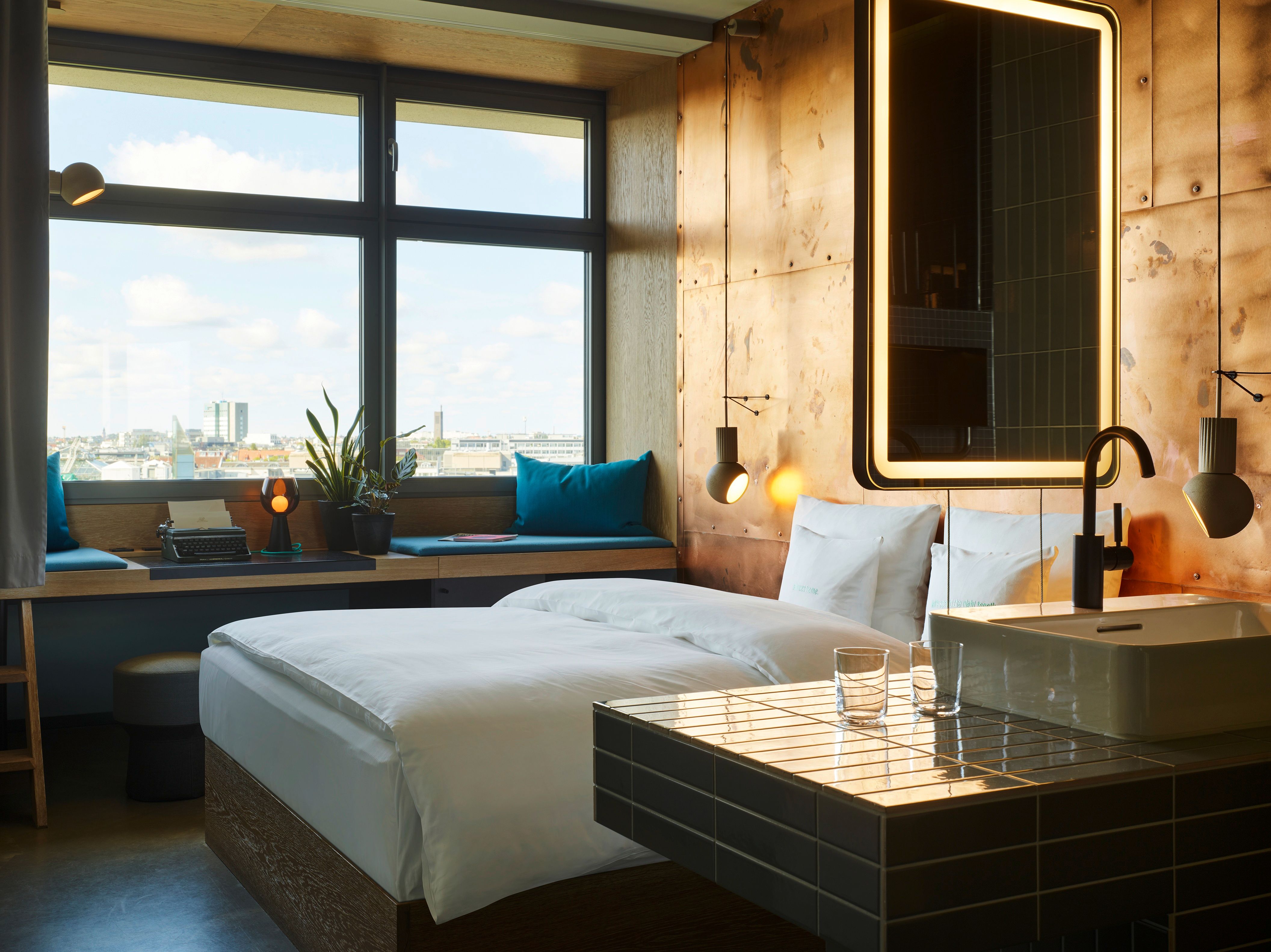 Medium Room