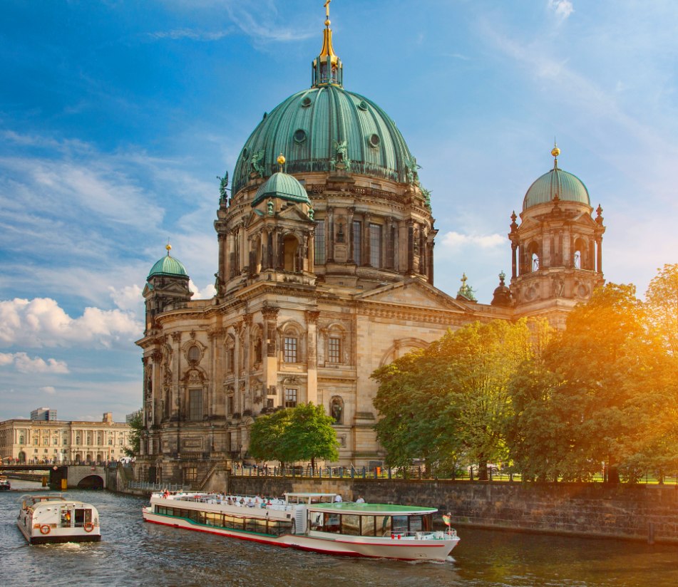 Quicksearch Berlin im Sommer mit Dom, © GettyImages, Sylvain Sonnet