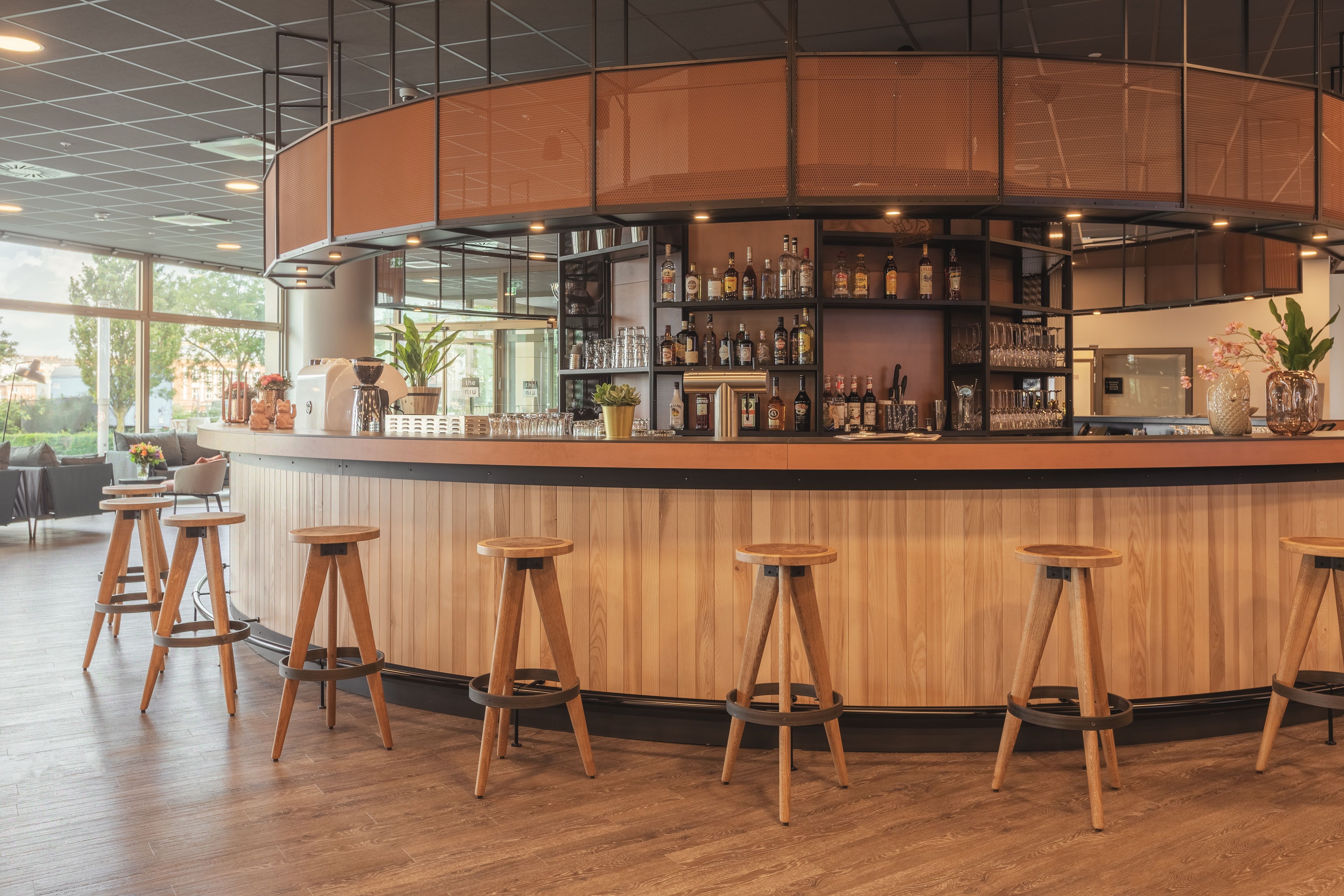 Hotel Bar