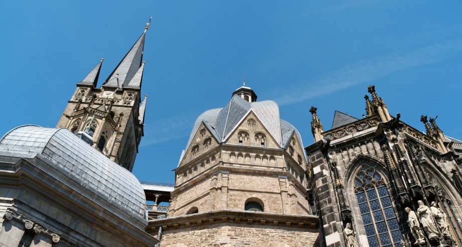 Der Aachener Dom - BAHNHIT.DE, © getty, Foto: Massimiliano Pieraccini