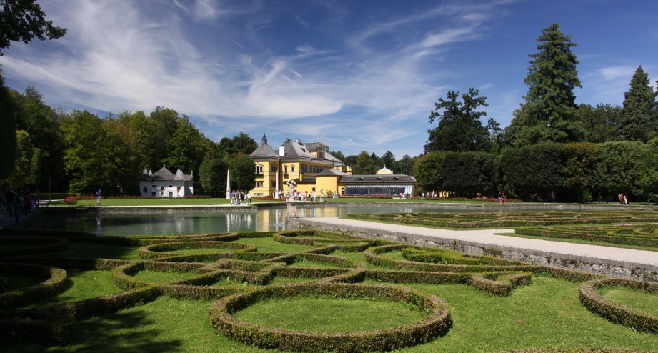 Schloss Hellbrunn in Salzburg - BAHNHIT.DE, © getty, Foto: Alex Slobodkin